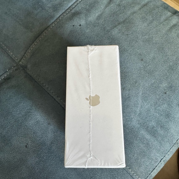 Apple iPhone Box